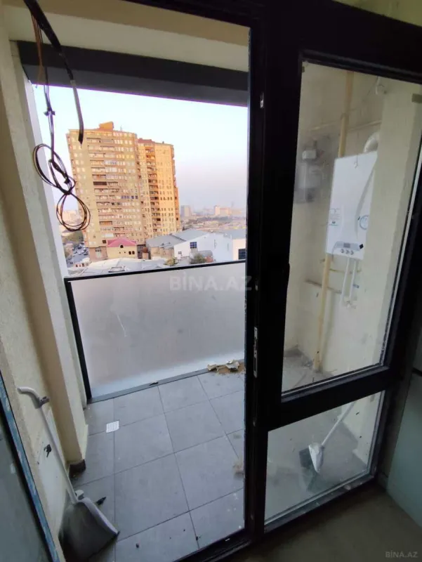 Satılır 2 otaqlı mənzil 61 m²