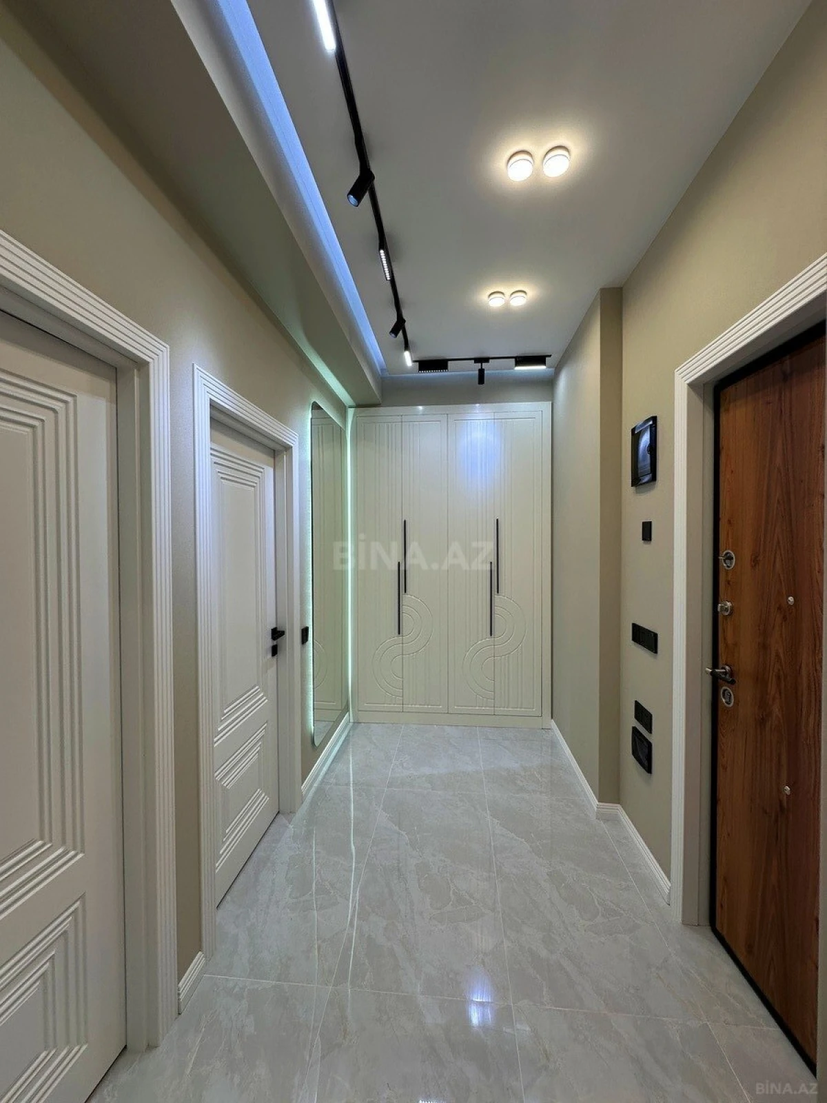 Satılır 2 otaqlı mənzil 55 m²