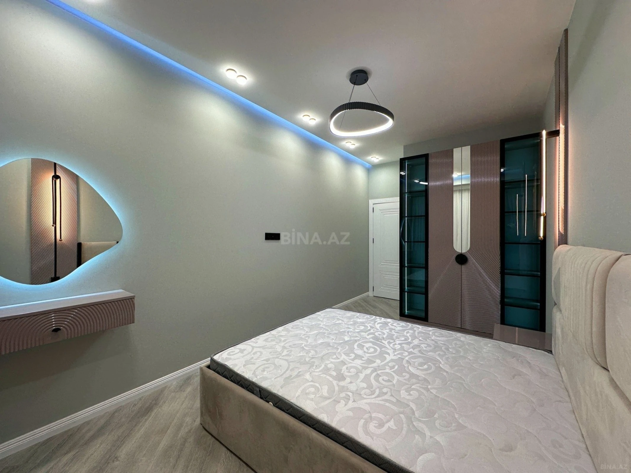 Satılır 2 otaqlı mənzil 55 m²