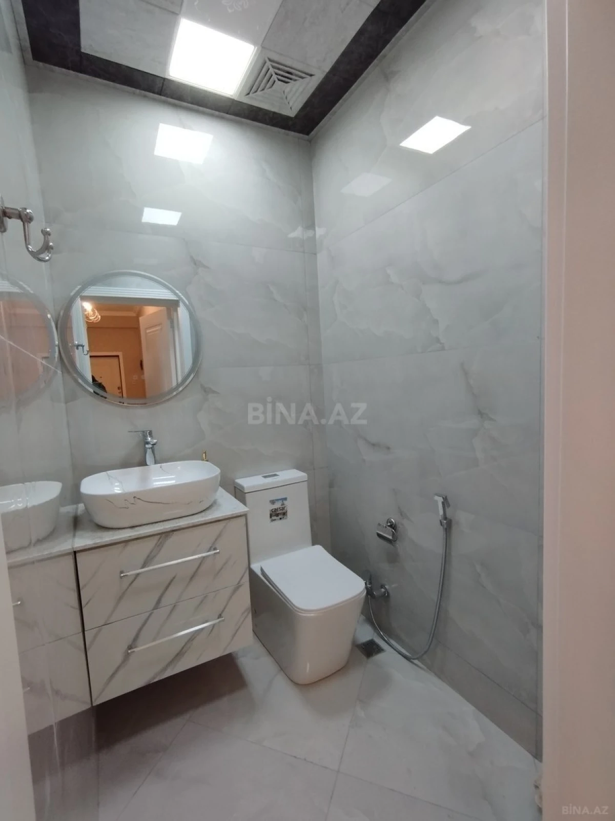 Satılır 3 otaqlı mənzil 95 m²