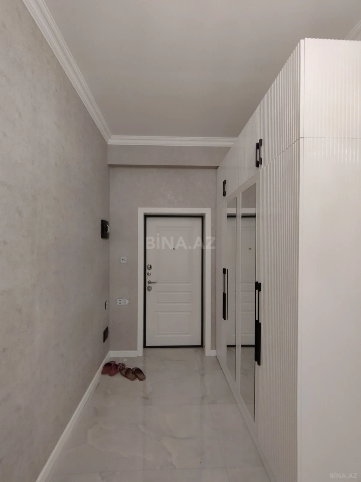 Satılır 3 otaqlı mənzil 95 m²