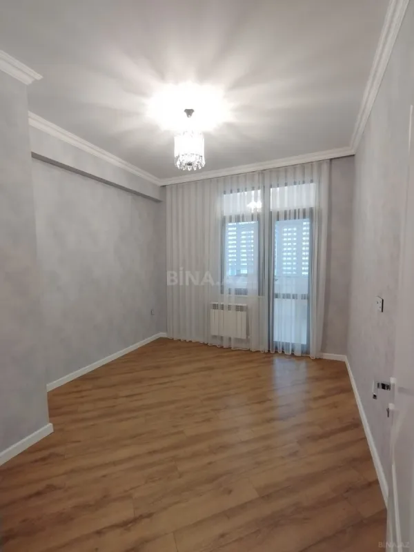 Satılır 3 otaqlı mənzil 95 m²