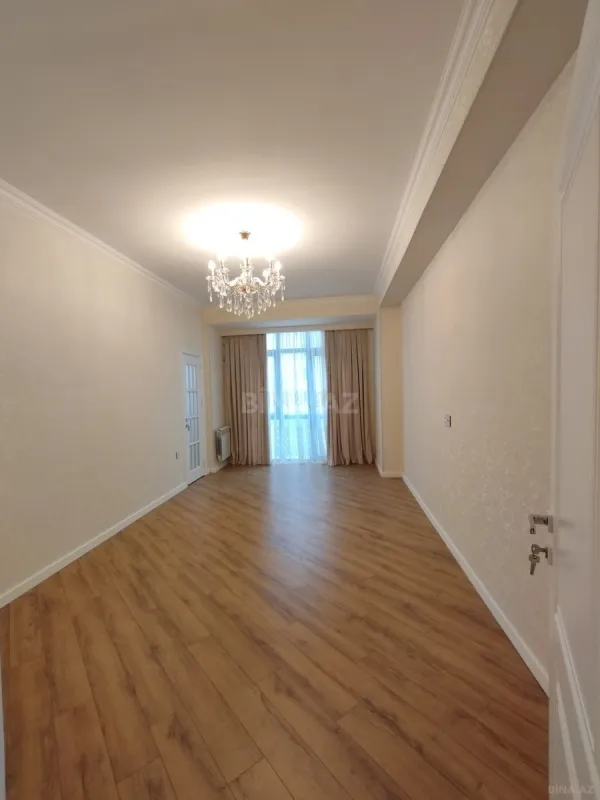 Satılır 3 otaqlı mənzil 95 m²