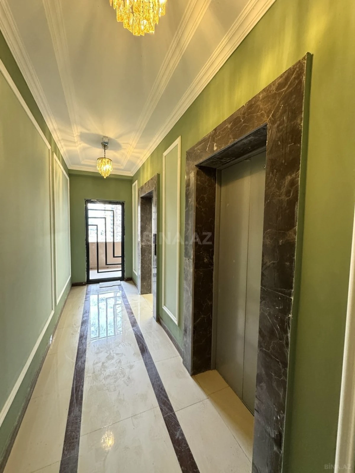Satılır 2 otaqlı mənzil 85 m²