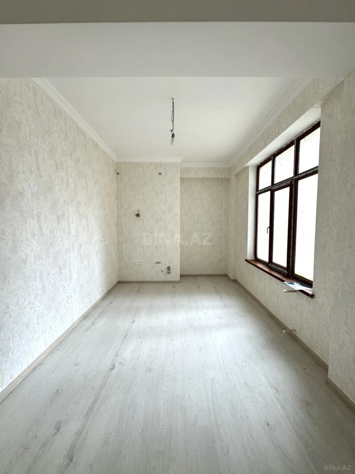 Satılır 2 otaqlı mənzil 85 m²