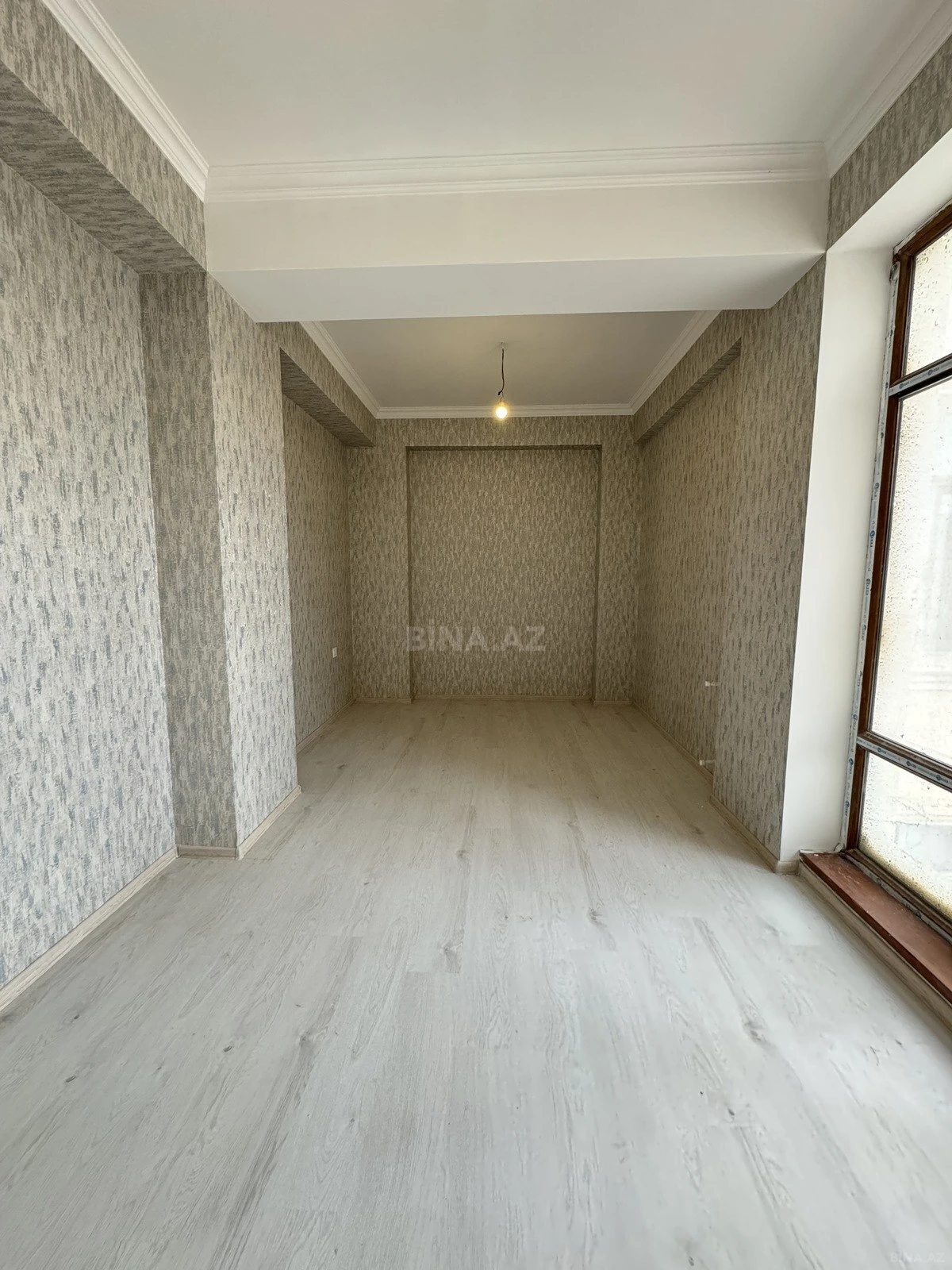 Satılır 2 otaqlı mənzil 85 m²