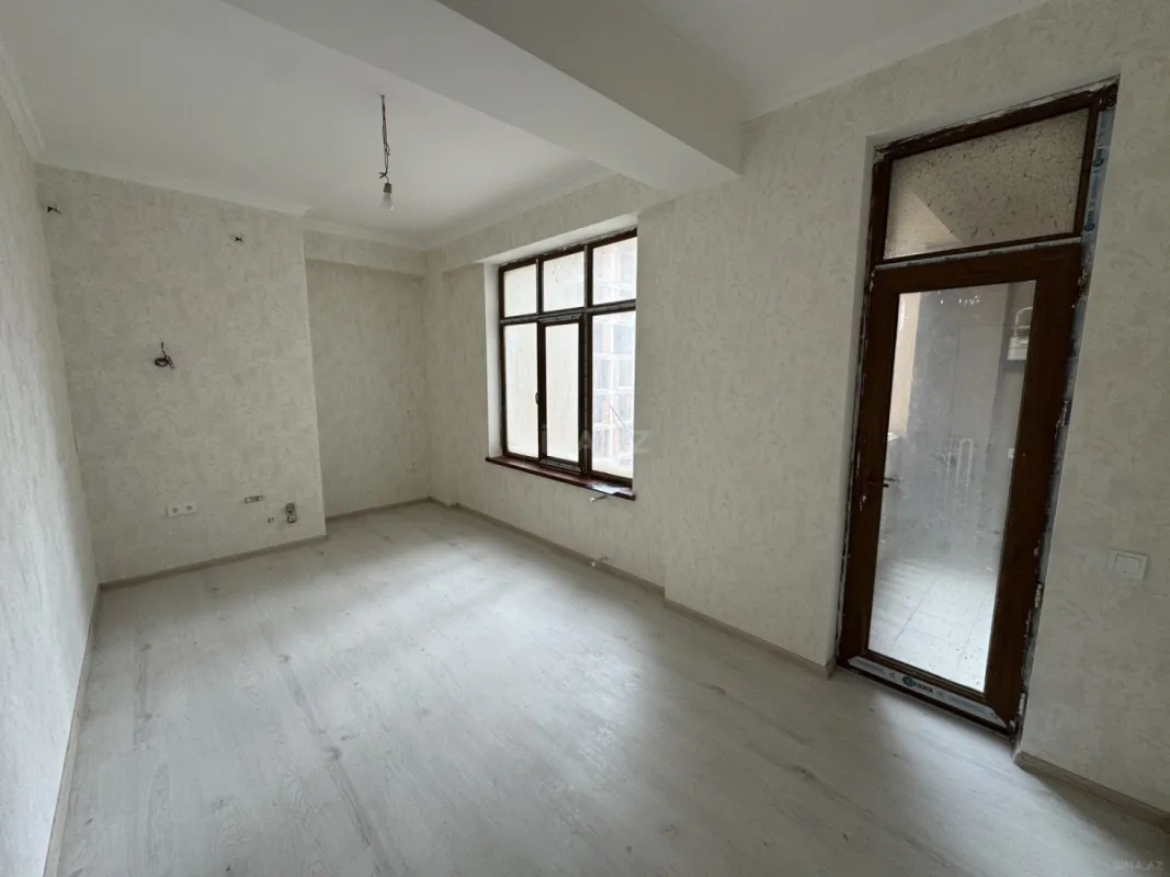 Satılır 2 otaqlı mənzil 85 m²