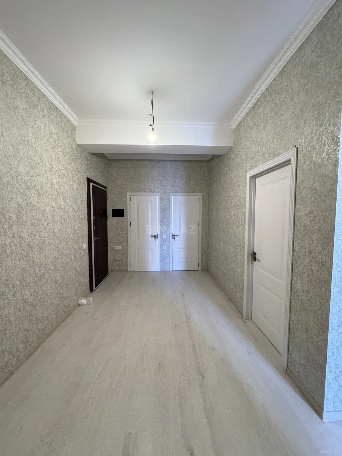 Satılır 2 otaqlı mənzil 85 m²