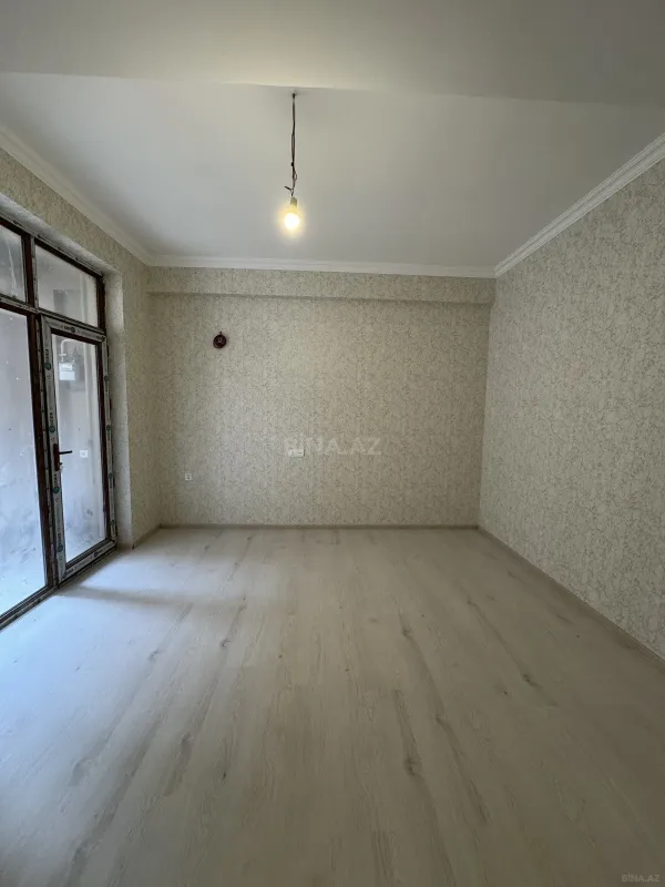 Satılır 2 otaqlı mənzil 85 m²