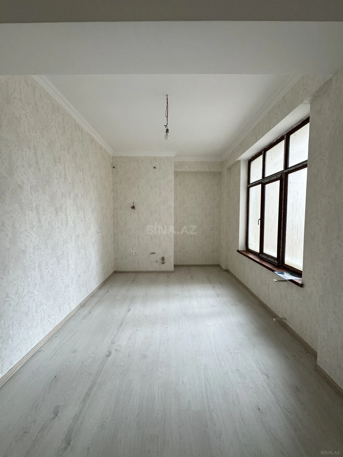 Satılır 2 otaqlı mənzil 85 m²