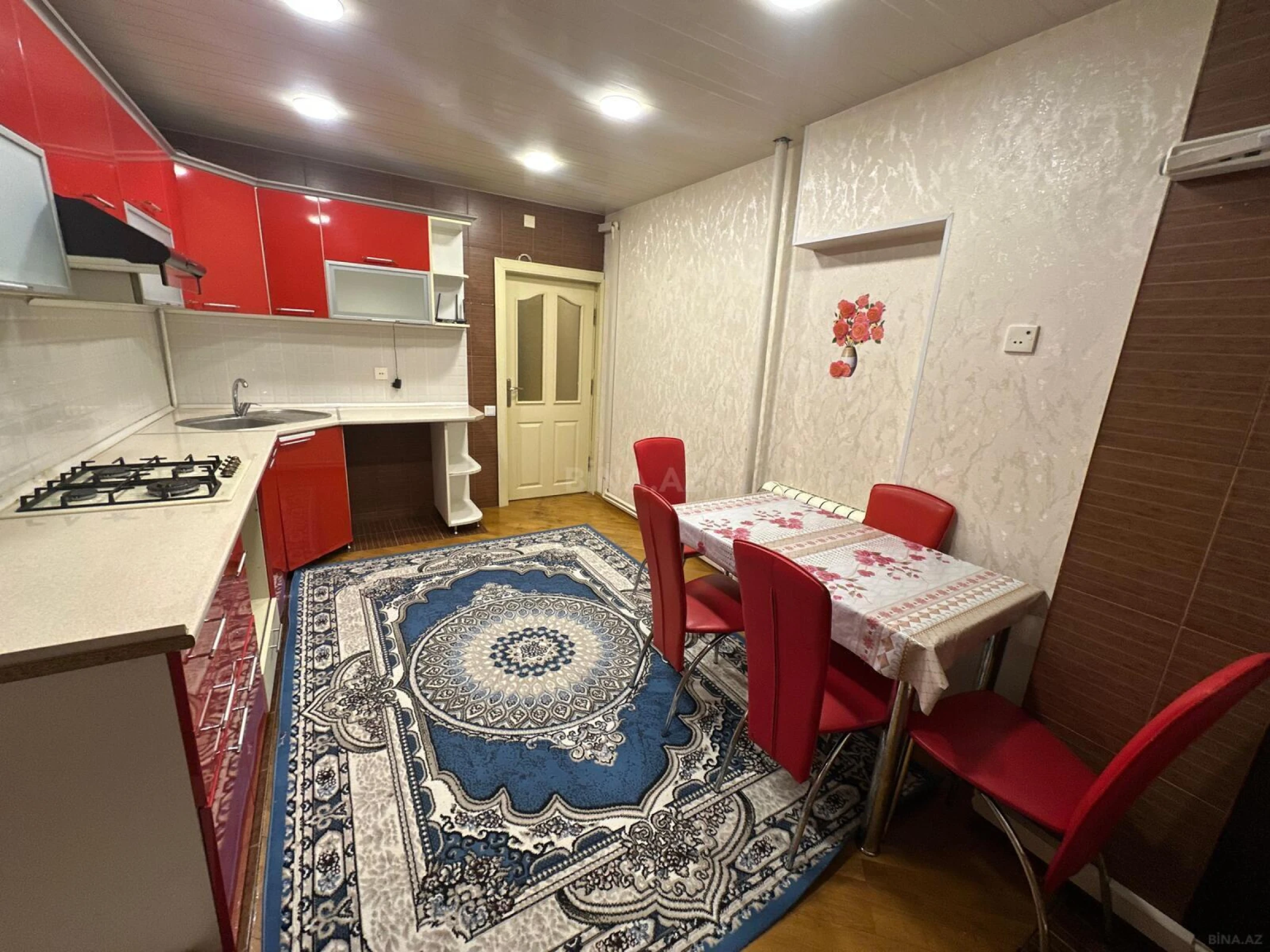 Satılır 2 otaqlı mənzil 65 m²