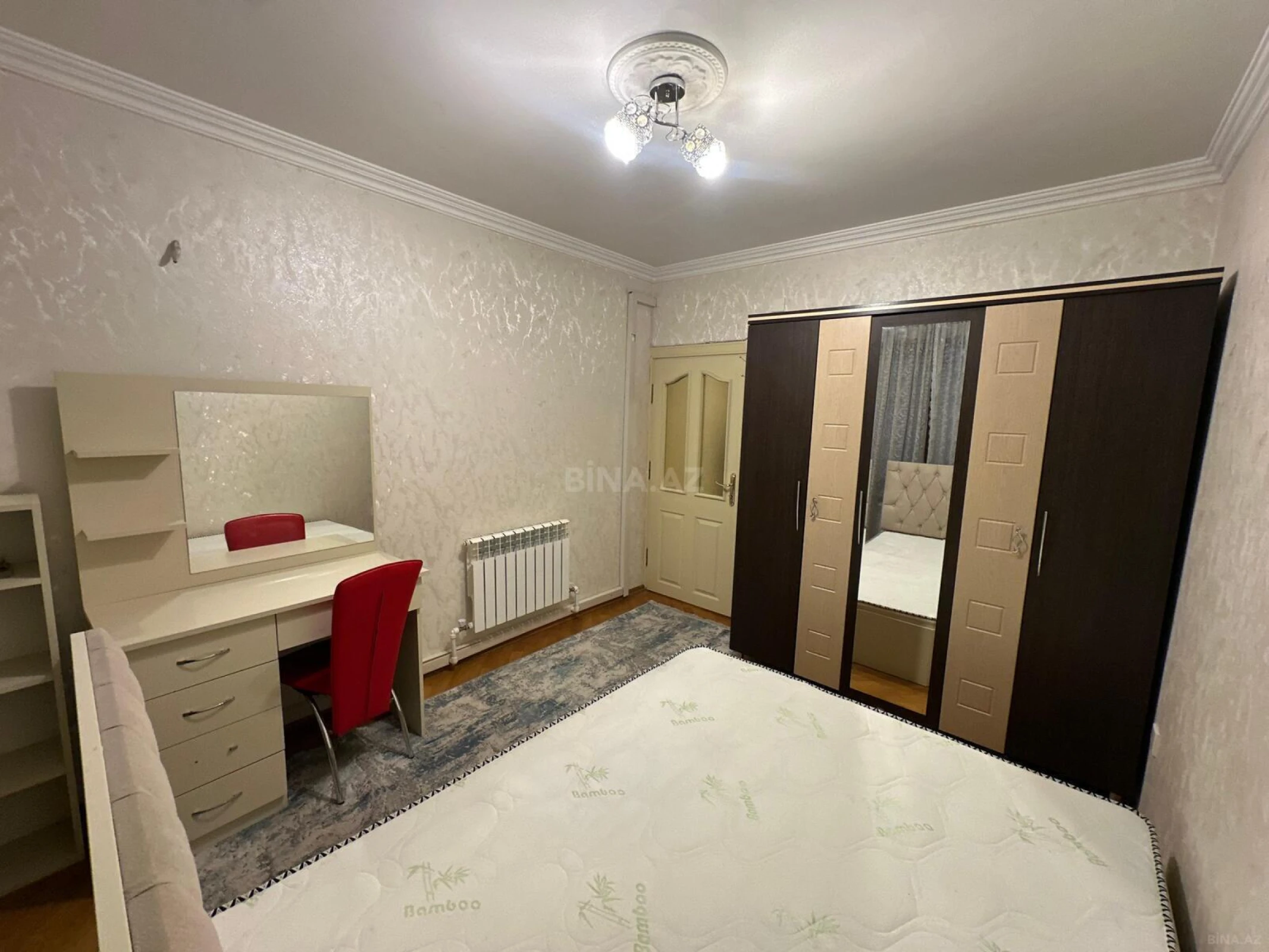 Satılır 2 otaqlı mənzil 65 m²