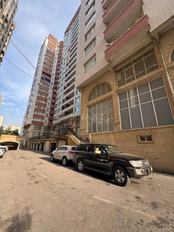 Satılır 3 otaqlı mənzil 85 m²