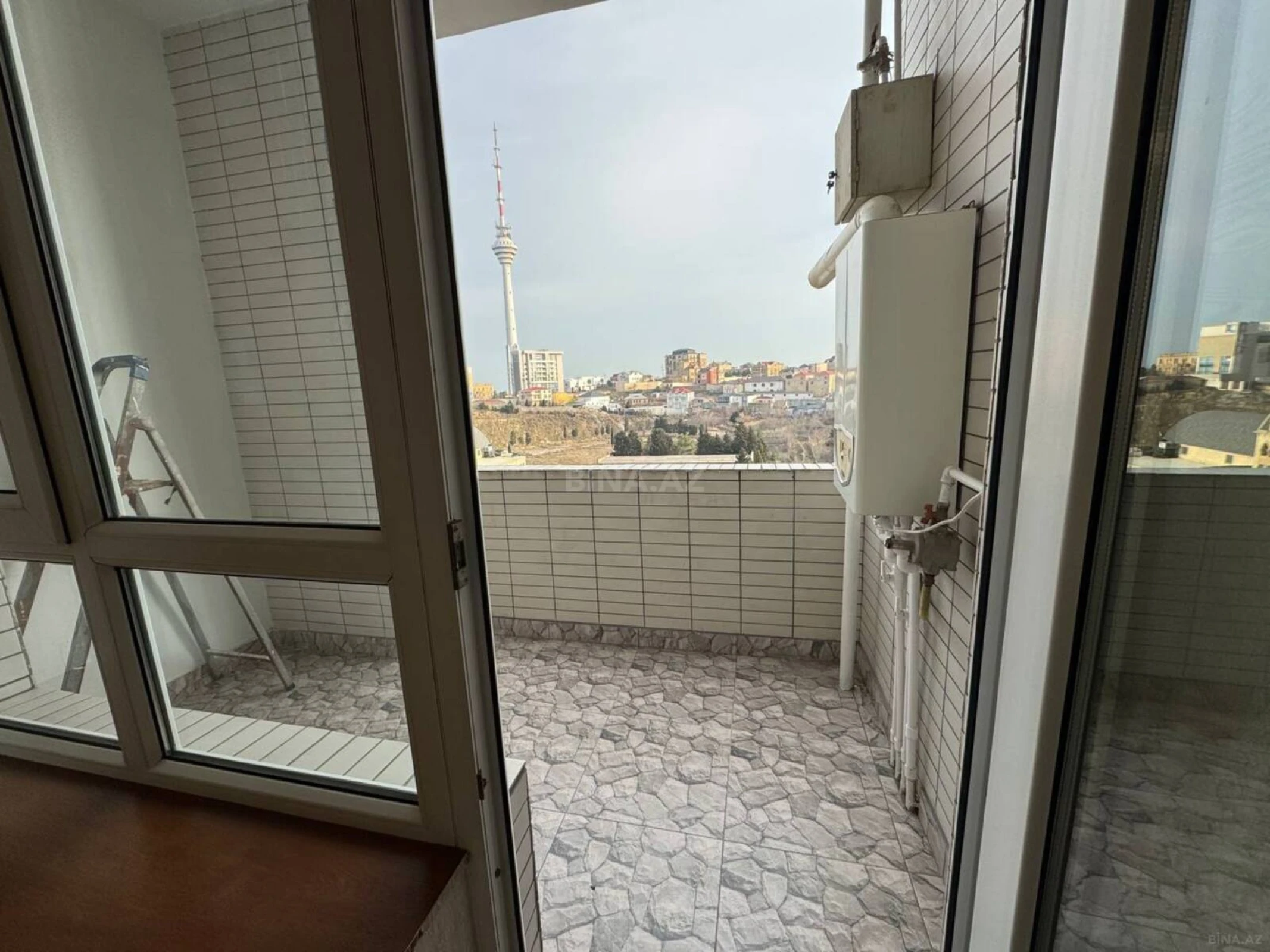 Satılır 3 otaqlı mənzil 85 m²