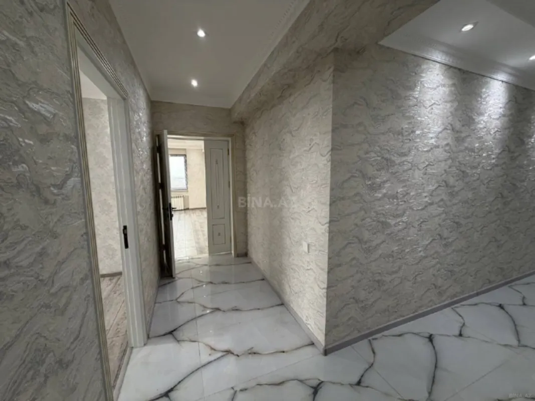 Satılır 3 otaqlı mənzil 120 m²