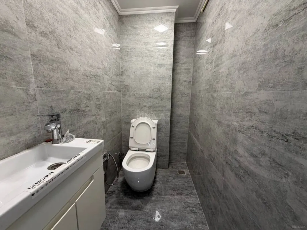 Satılır 3 otaqlı mənzil 120 m²