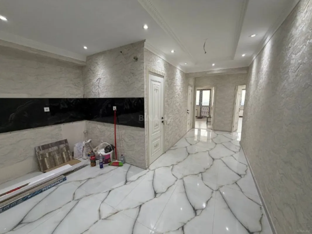 Satılır 3 otaqlı mənzil 120 m²