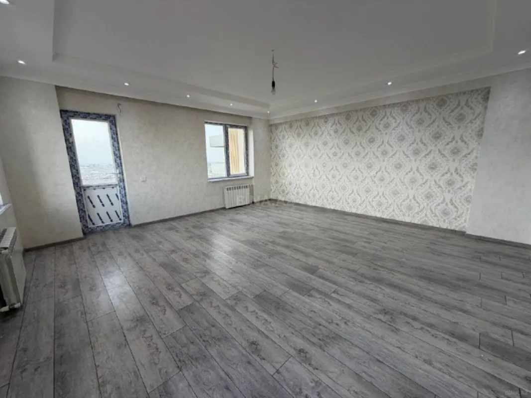 Satılır 3 otaqlı mənzil 120 m²