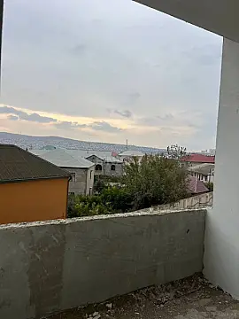 Satılır 2 otaqlı mənzil 92 m²