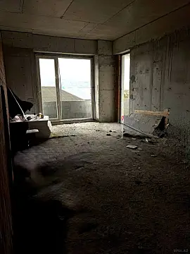 Satılır 2 otaqlı mənzil 92 m²