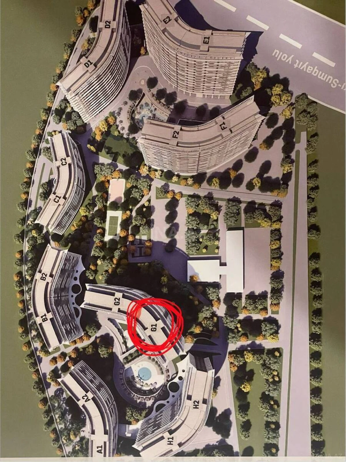 Satılır 2 otaqlı mənzil 92 m²