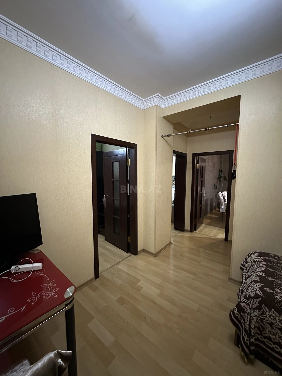 Satılır 2 otaqlı mənzil 110 m²