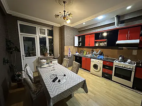 Satılır 2 otaqlı mənzil 110 m²
