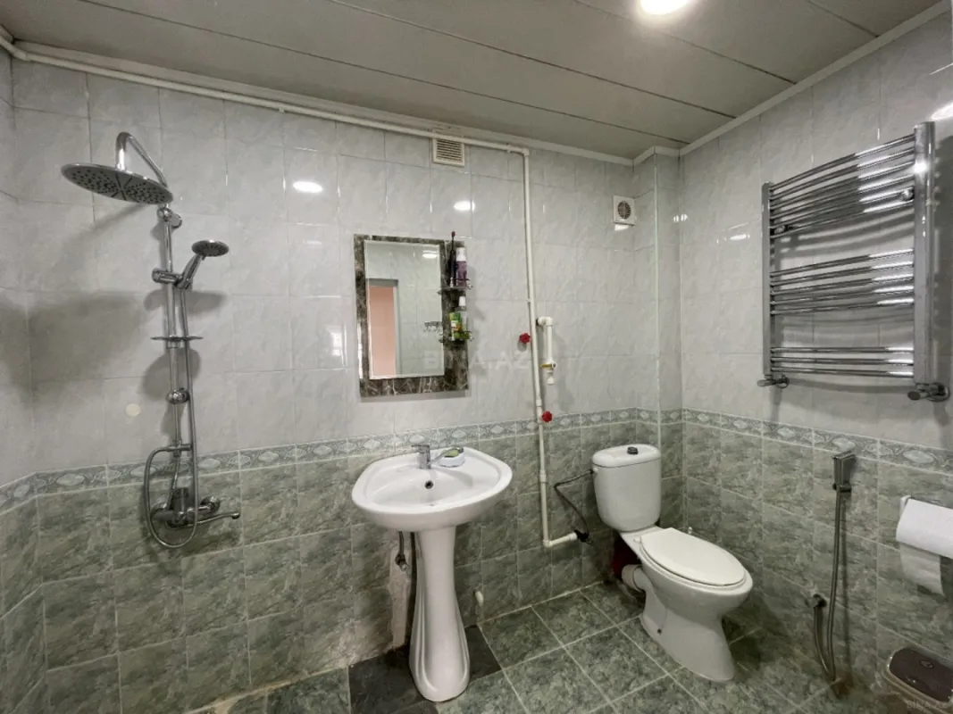 Satılır 2 otaqlı mənzil 75 m²