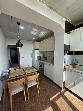 Satılır 2 otaqlı mənzil 75 m²