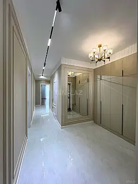 Satılır 4 otaqlı mənzil 140 m²