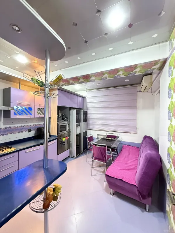 Satılır 3 otaqlı mənzil 153 m²