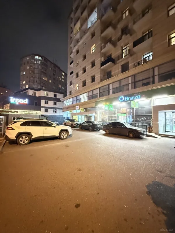 Satılır 3 otaqlı mənzil 153 m²
