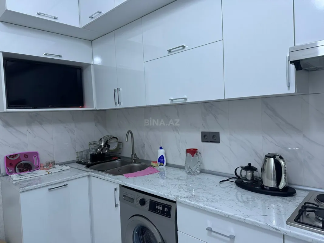 Kirayə verilir 2 otaqlı mənzil 80 m²