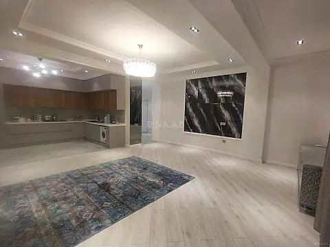 Satılır 3 otaqlı mənzil 135 m²