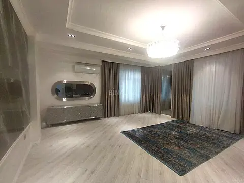 Satılır 3 otaqlı mənzil 135 m² — Bakı 3 otaq 135.00 m²