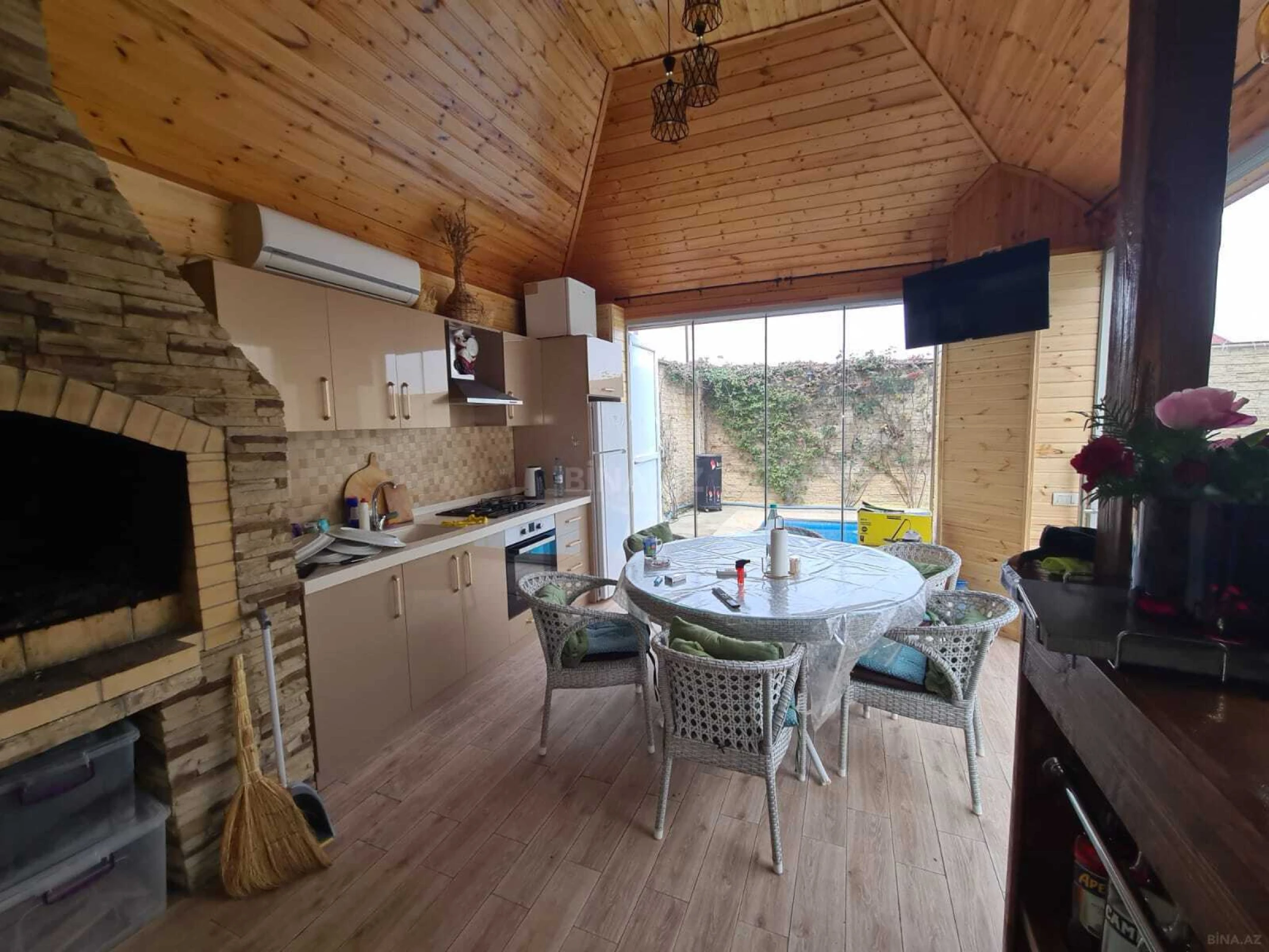 Satılır 4 otaqlı həyət evi 150 m²