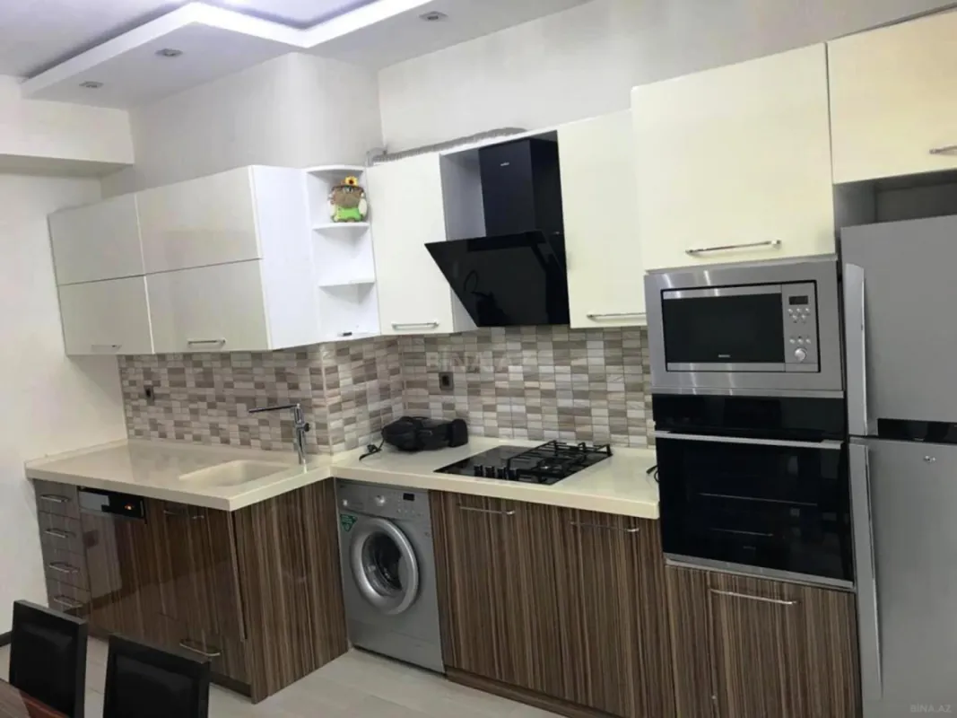 Satılır 2 otaqlı mənzil 92 m²