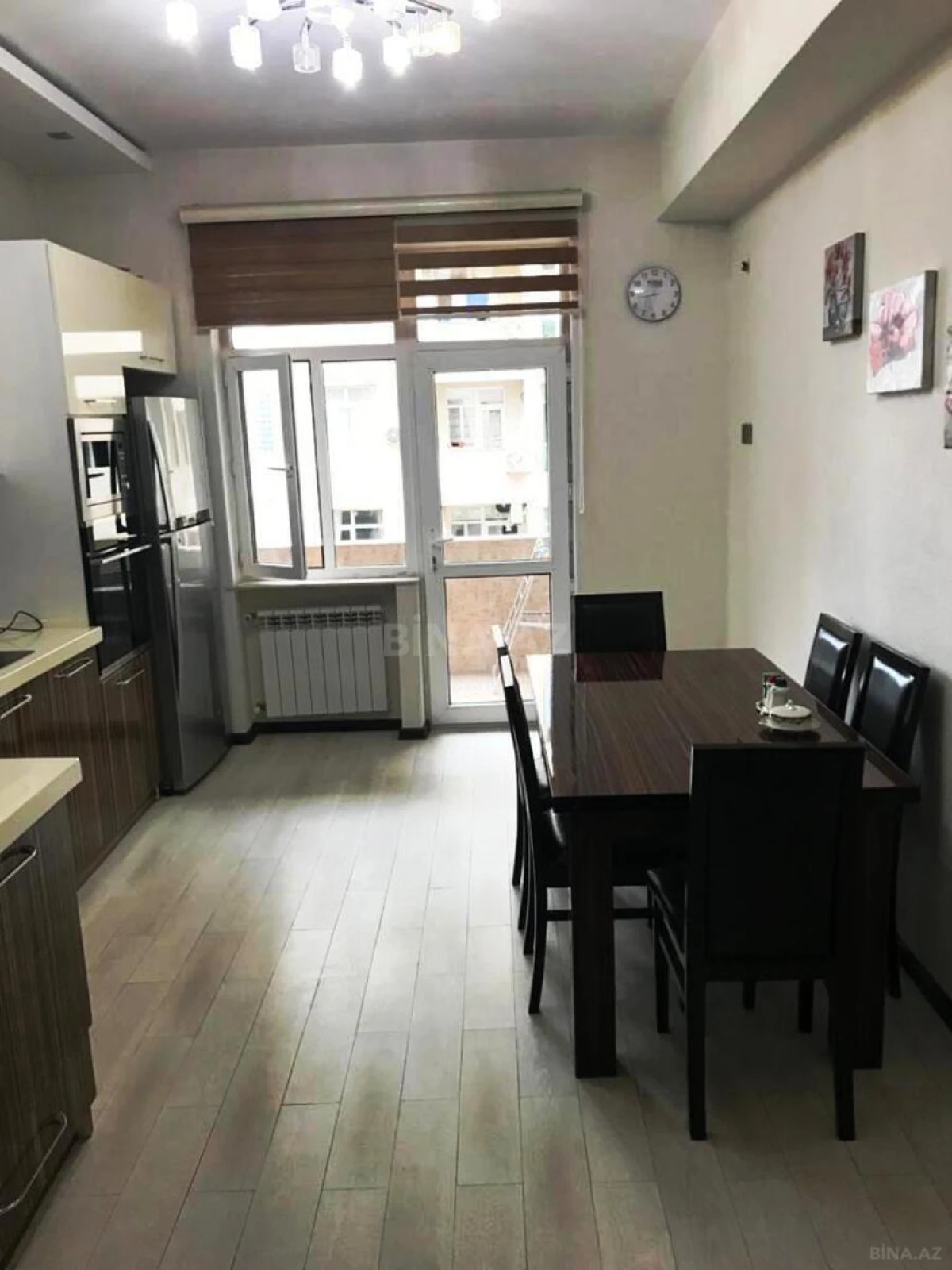 Satılır 2 otaqlı mənzil 92 m²