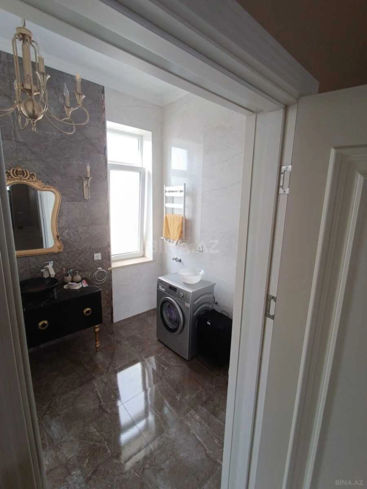 Satılır 4 otaqlı həyət evi 160 m²