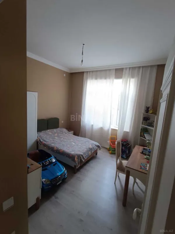Satılır 4 otaqlı həyət evi 160 m²