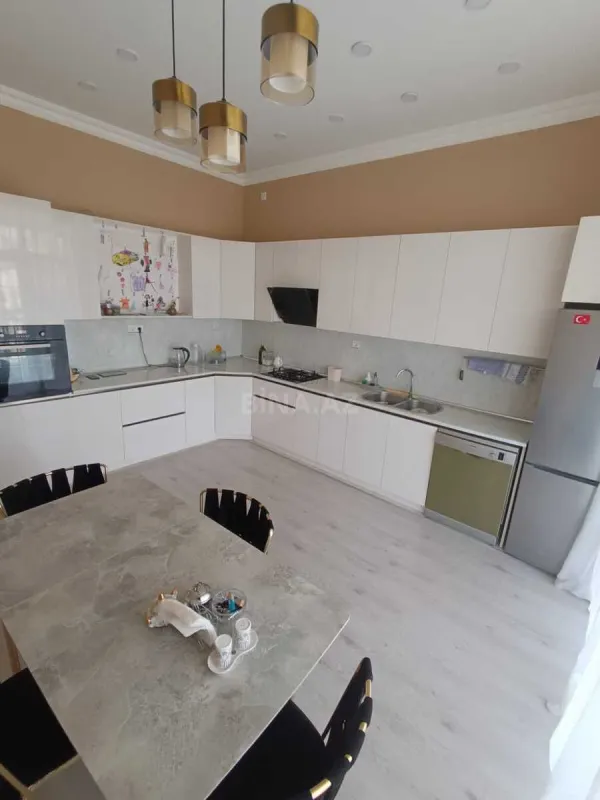 Satılır 4 otaqlı həyət evi 160 m²