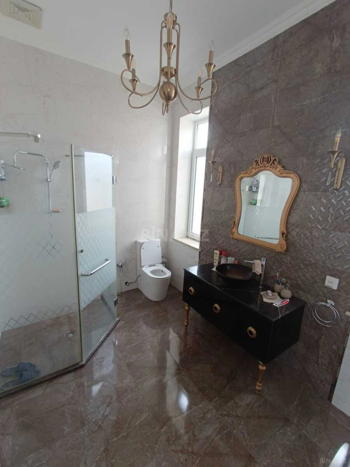 Satılır 4 otaqlı həyət evi 160 m²