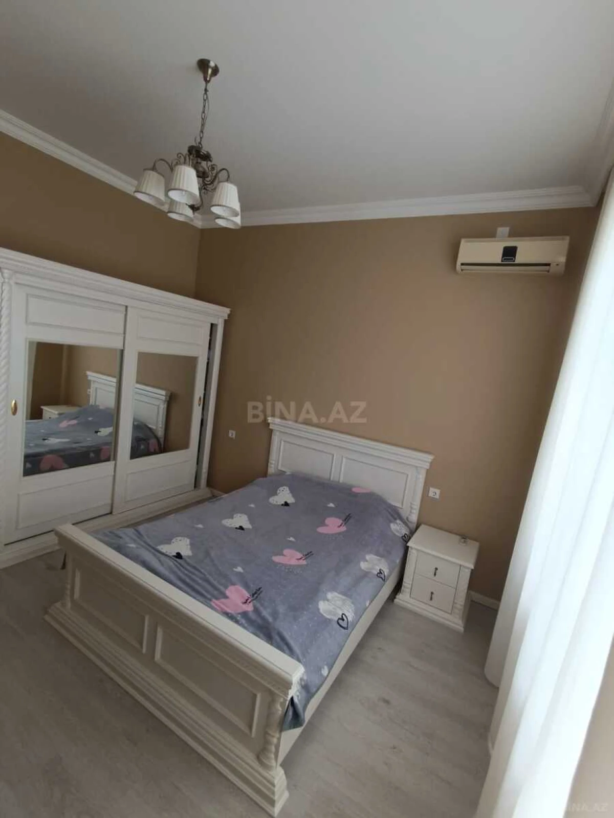 Satılır 4 otaqlı həyət evi 160 m²
