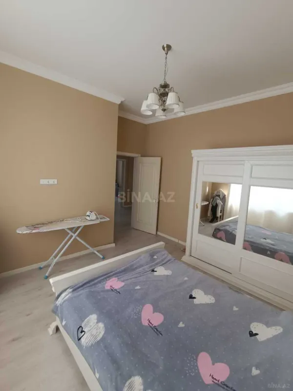 Satılır 4 otaqlı həyət evi 160 m²