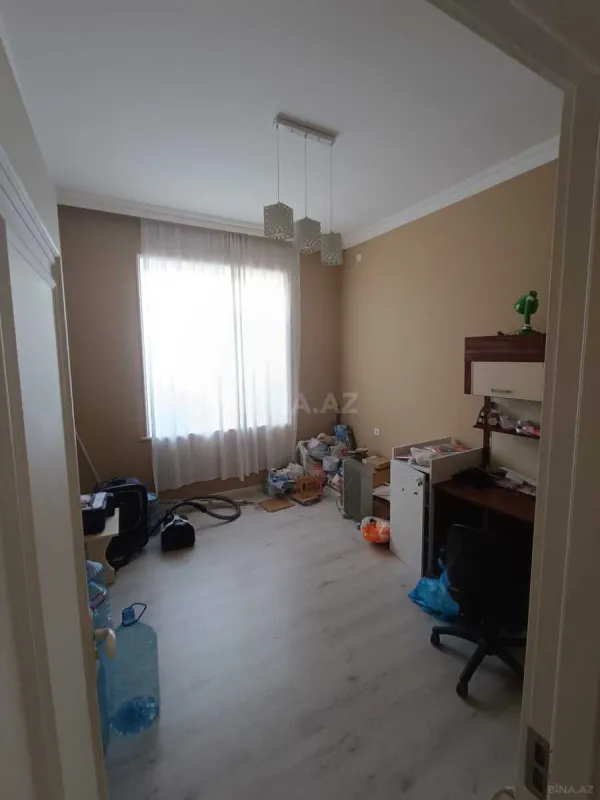 Satılır 4 otaqlı həyət evi 160 m²