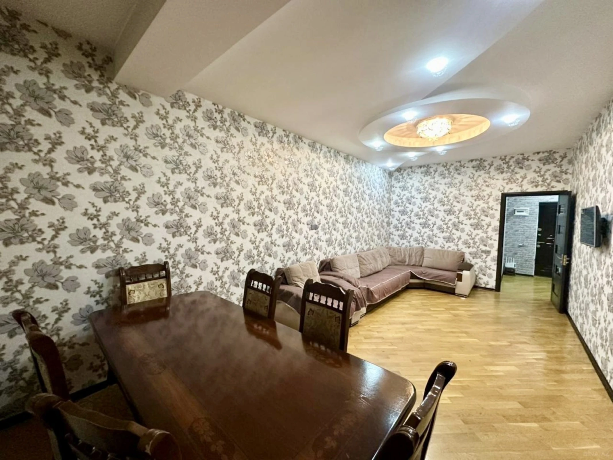 Satılır 3 otaqlı mənzil 90 m²