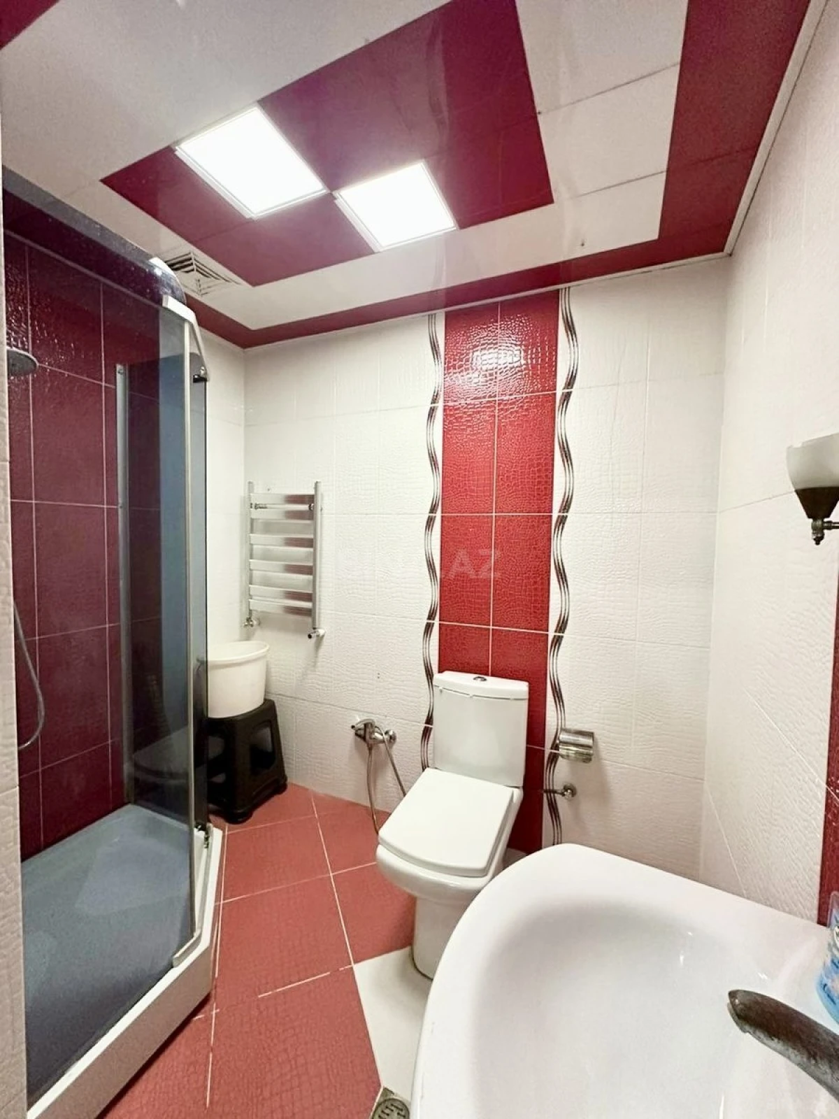 Satılır 3 otaqlı mənzil 90 m²