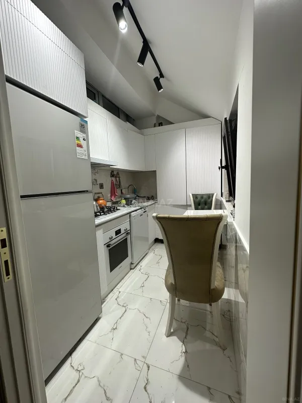 Satılır 2 otaqlı mənzil 56 m²