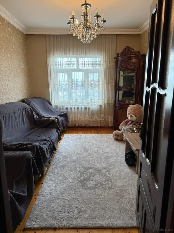 Satılır 4 otaqlı mənzil 110 m²
