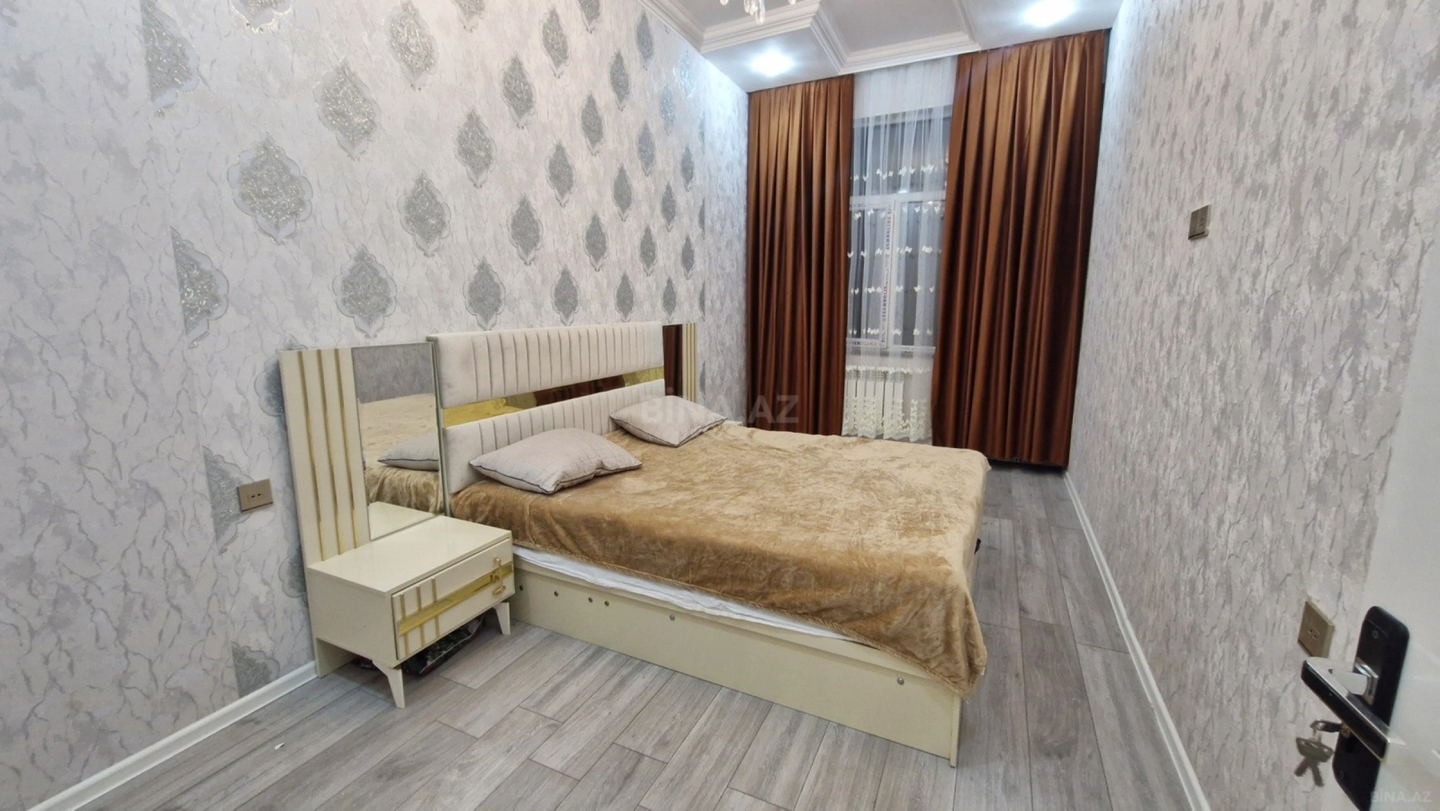 Satılır 3 otaqlı mənzil 96 m²